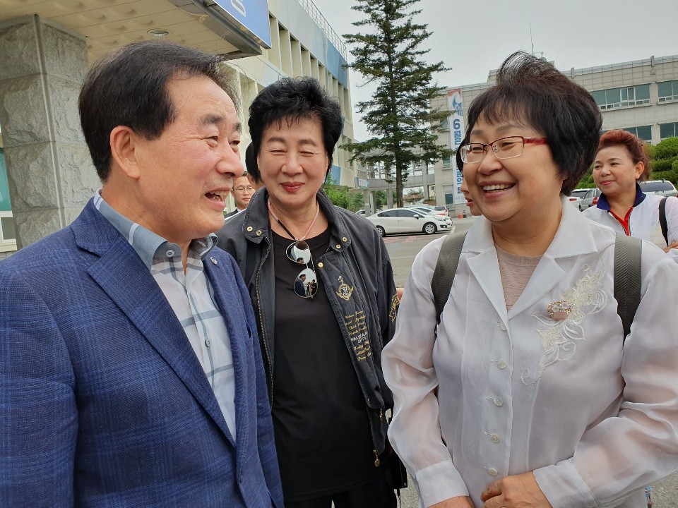 진천 군수님 방문.jpg